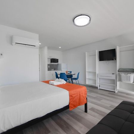 Amazing Balcony Studio At The Beach With Parking -M44 Χόλιγουντ Εξωτερικό φωτογραφία