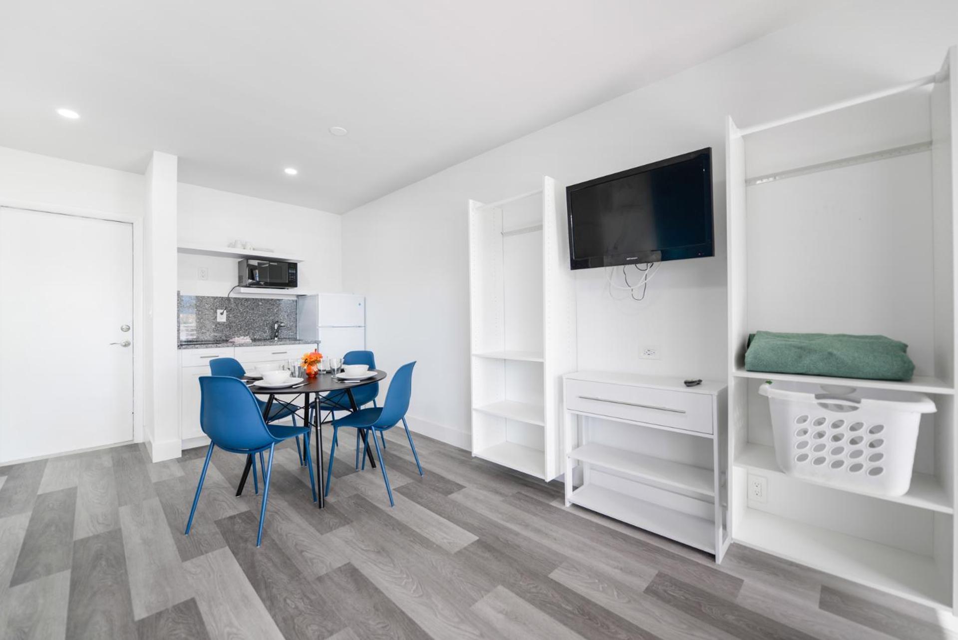 Amazing Balcony Studio At The Beach With Parking -M44 Χόλιγουντ Εξωτερικό φωτογραφία